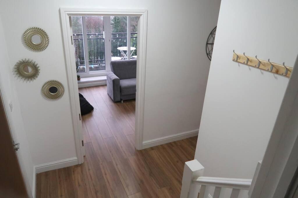 Two-Bedroom Apartment With Scenic Balcony View Shipley  Exterior foto
