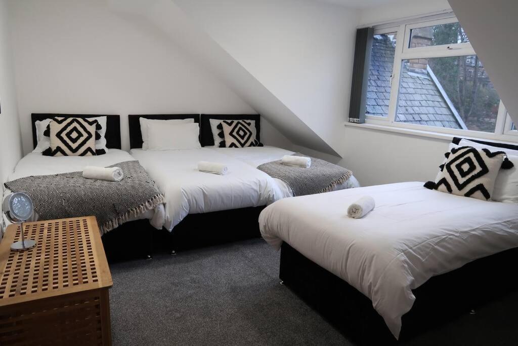 Two-Bedroom Apartment With Scenic Balcony View Shipley  Exterior foto